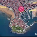 En El Centro Entre El Puerto Y Playas ヒホン