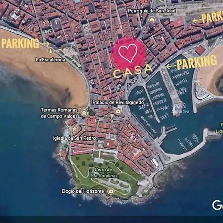 En El Centro Entre El Puerto Y Playas Gijón
