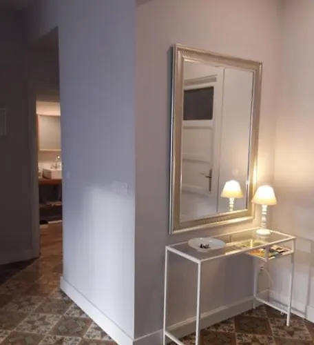 En El Centro Entre El Puerto Y Playas